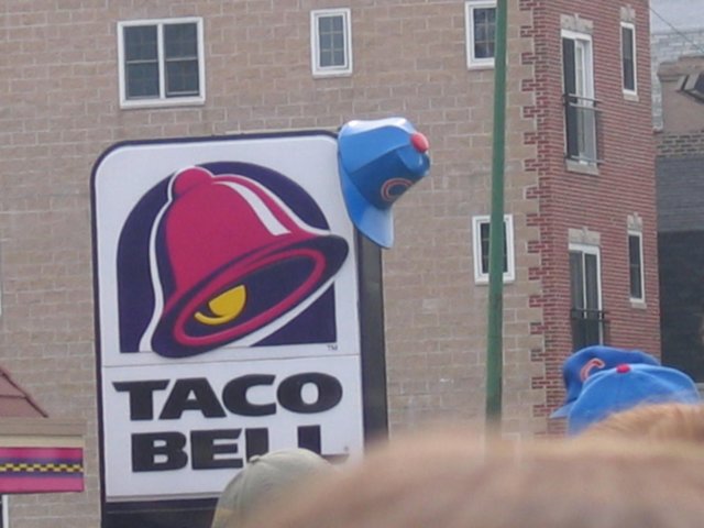 tacobellwrigleyville.jpg